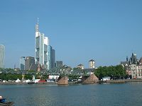 Frankfurt Mainufer Commerzbank Tower